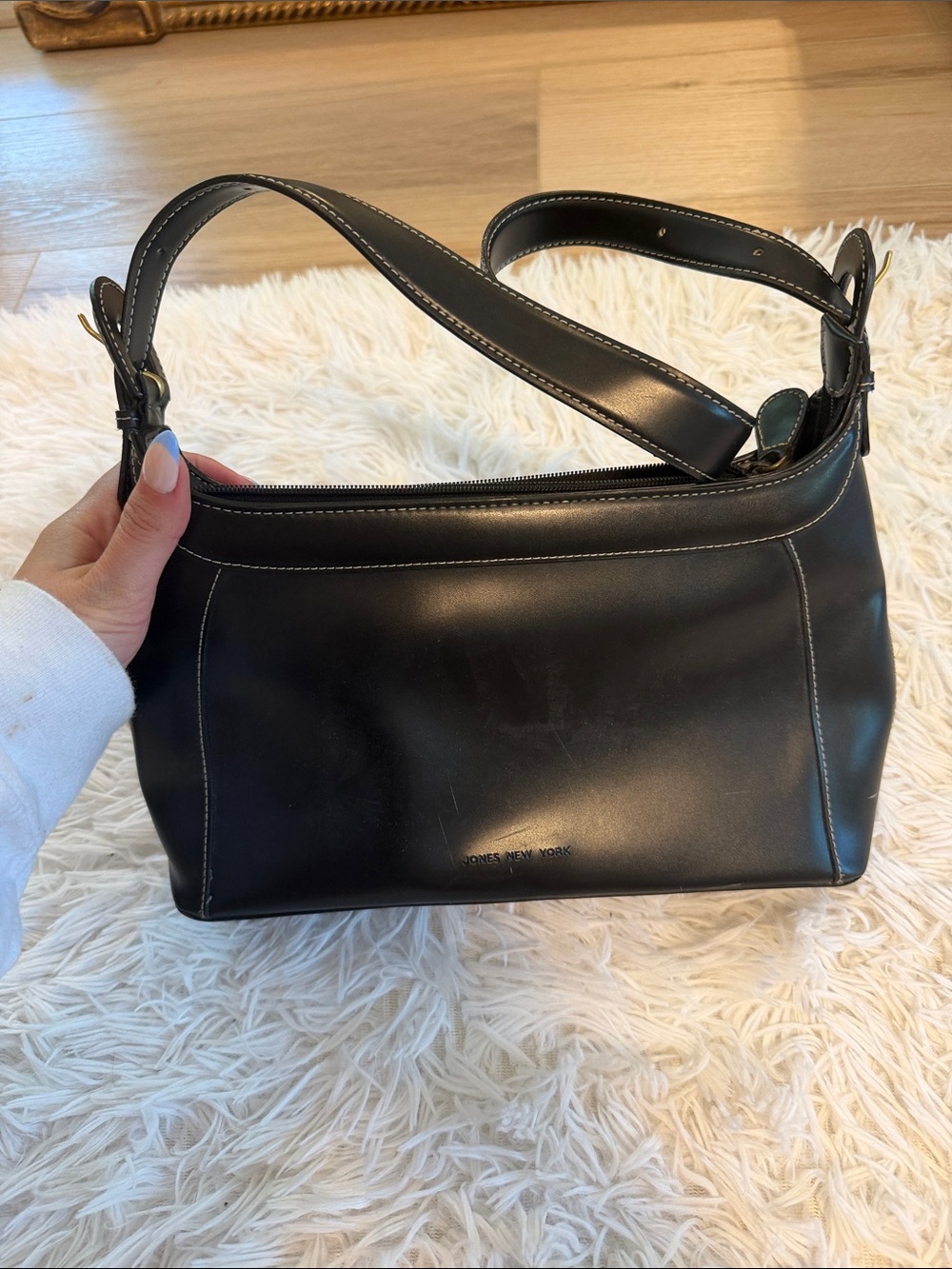 Jones New York Black Leather Shoulder Purse with Contrast Stitching